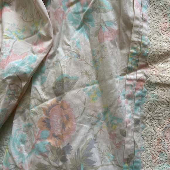 Vintage Victorias Secret floral night shirt/gown NWT size S - Picture 3 of 5